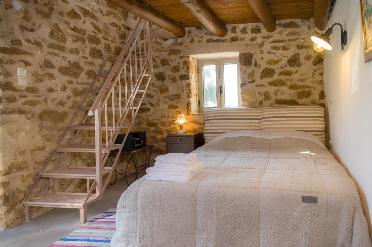 Messinian Stone House Villa Kültér fotó