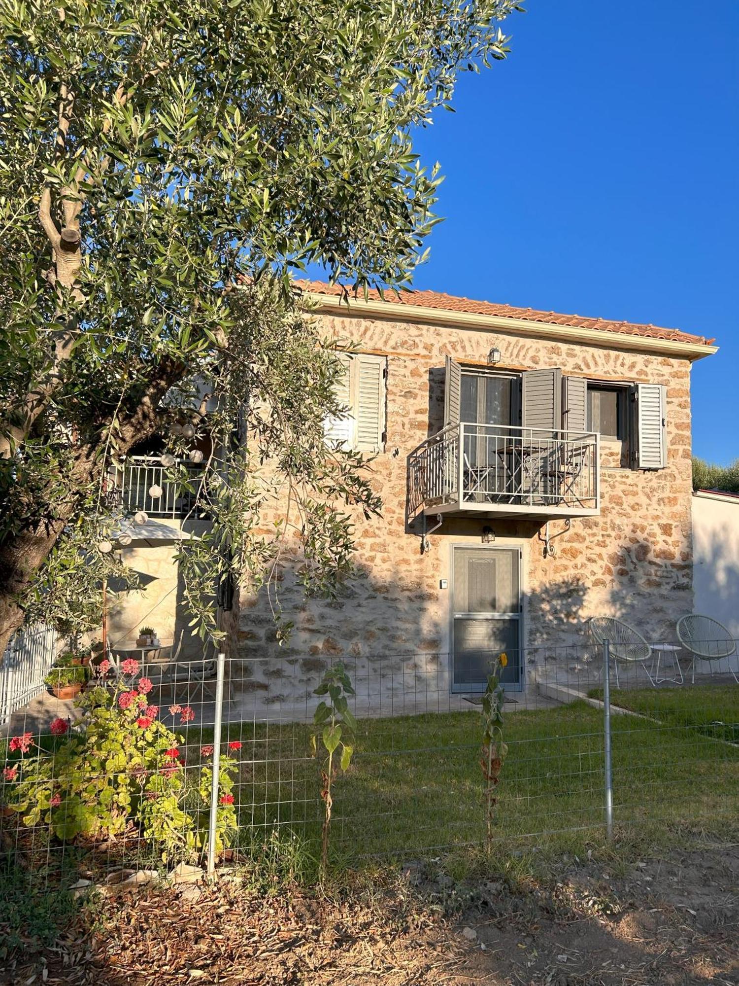 Messinian Stone House Villa Kültér fotó